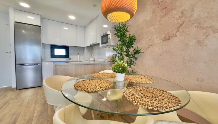 Återförsäljning - Bungalow - Torrevieja - Los Balcones