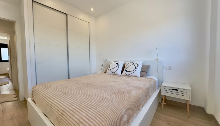 Återförsäljning - Bungalow - Torrevieja - Los Balcones