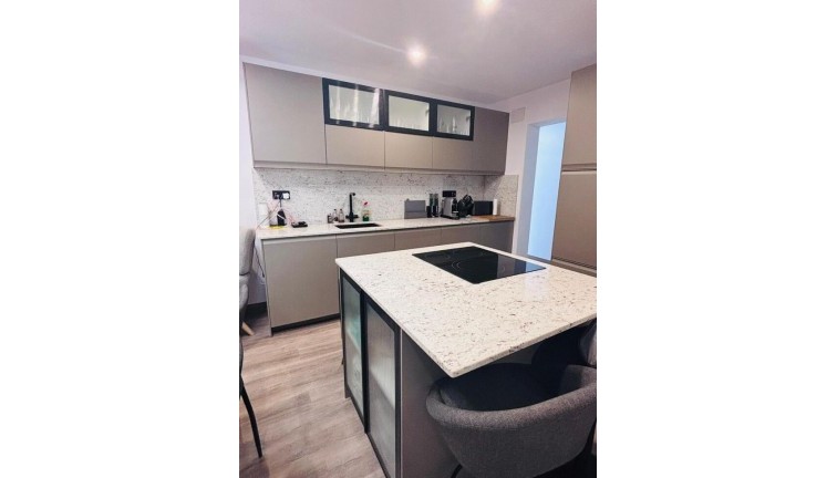 Reventa - Casa adosada - San Miguel de Salinas