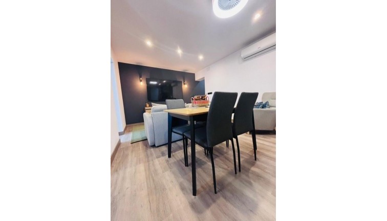 Reventa - Casa adosada - San Miguel de Salinas