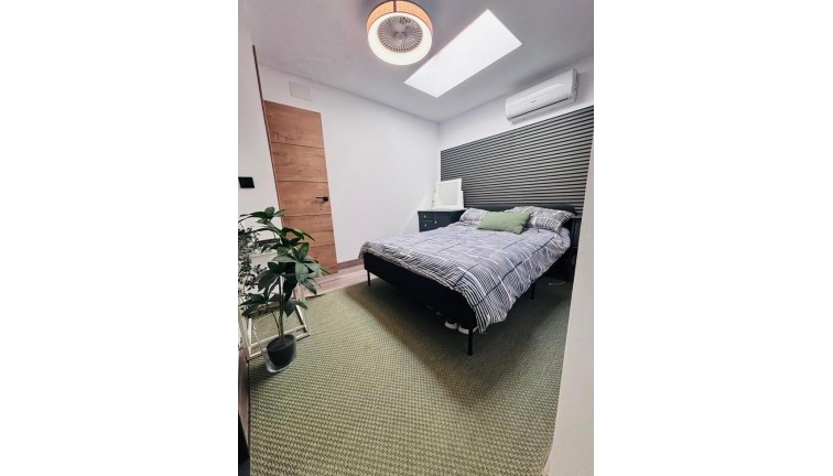 Reventa - Casa adosada - San Miguel de Salinas