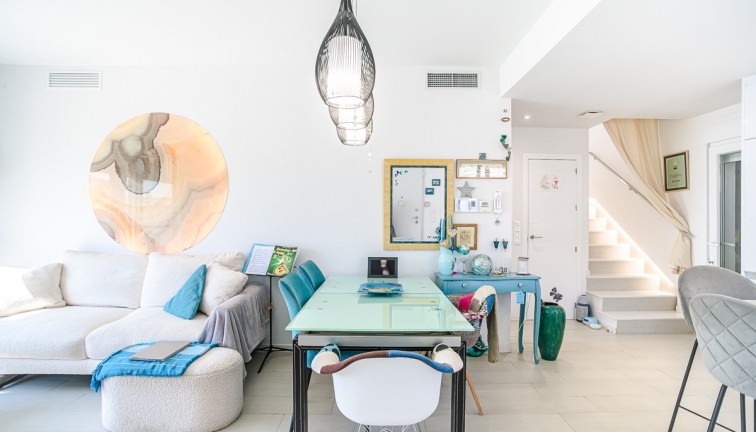 Resale - Chalet - Pilar de la Horadada