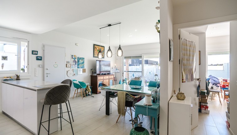 Resale - Chalet - Pilar de la Horadada