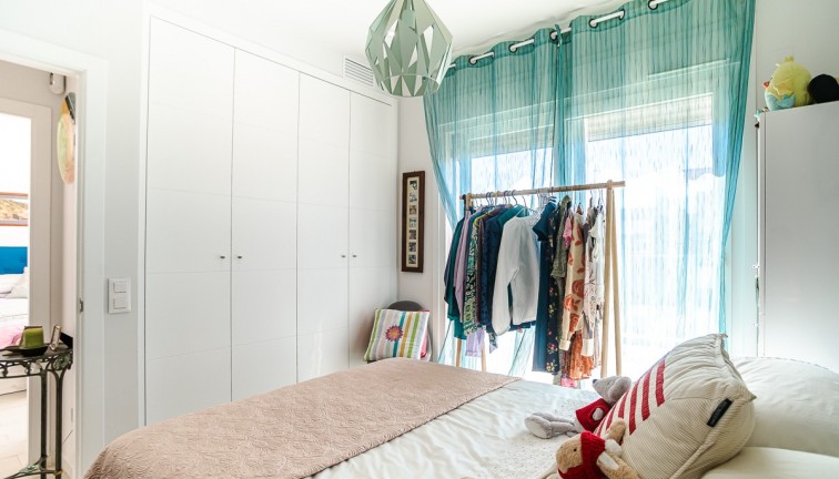 Resale - Chalet - Pilar de la Horadada