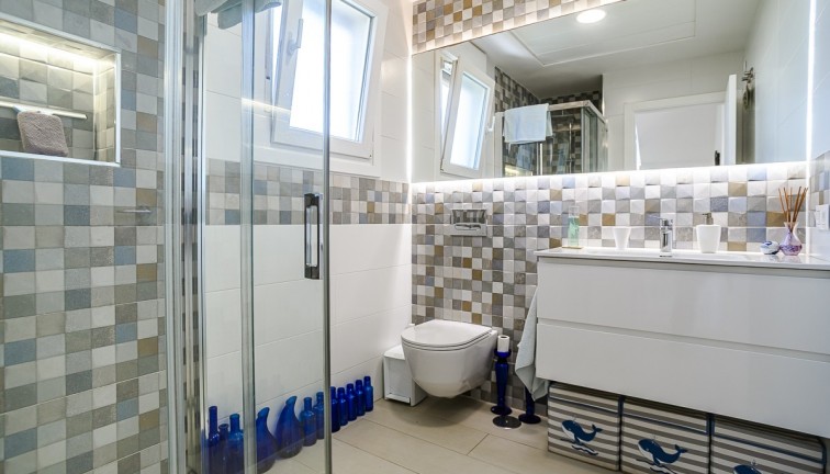 Resale - Chalet - Pilar de la Horadada