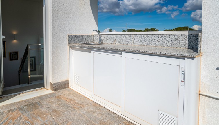 Resale - Chalet - Pilar de la Horadada