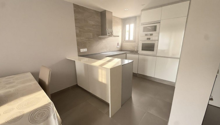 Jälleenmyynti - Asunto - Ylimmän kerroksen asunto - Torrevieja - Punta Prima