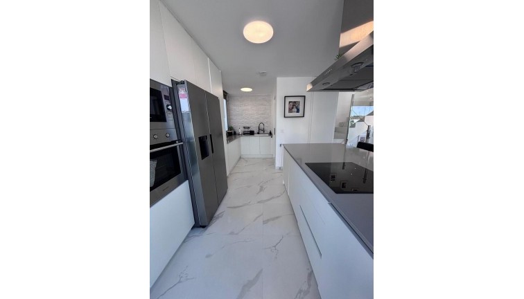 Resale - Chalet - Villamartín