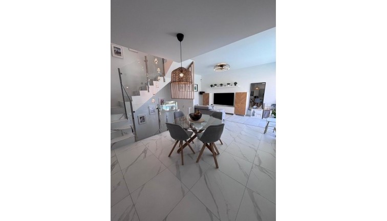 Resale - Chalet - Villamartín