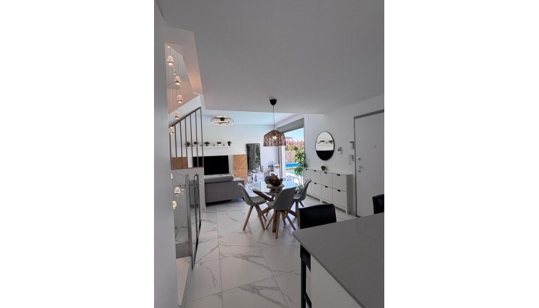 Resale - Chalet - Villamartín