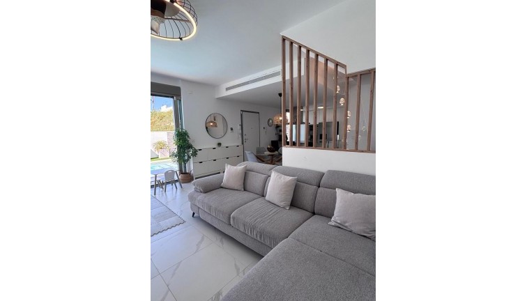Resale - Chalet - Villamartín