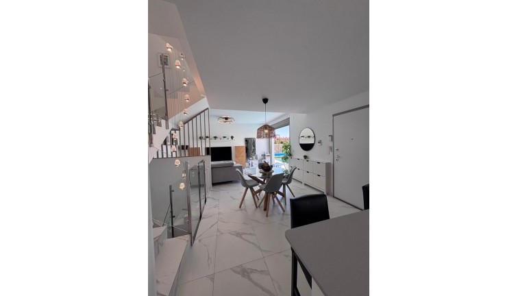 Resale - Chalet - Villamartín