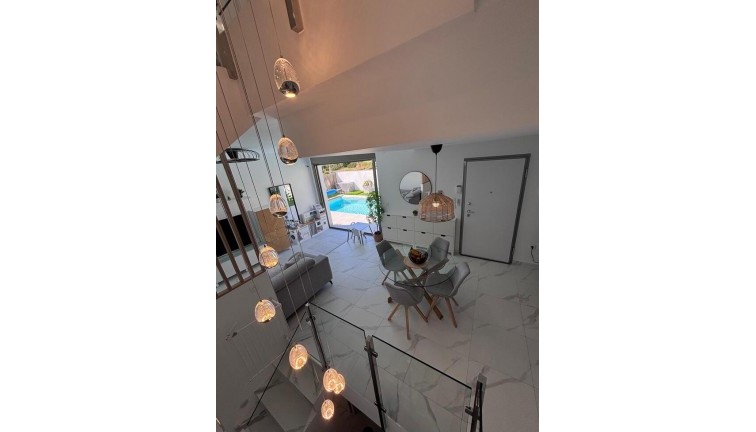 Resale - Chalet - Villamartín