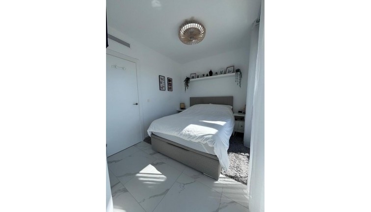 Resale - Chalet - Villamartín