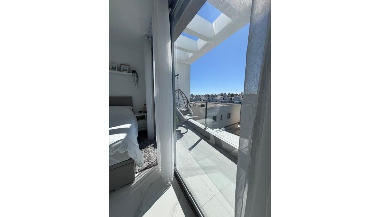 Resale - Chalet - Villamartín