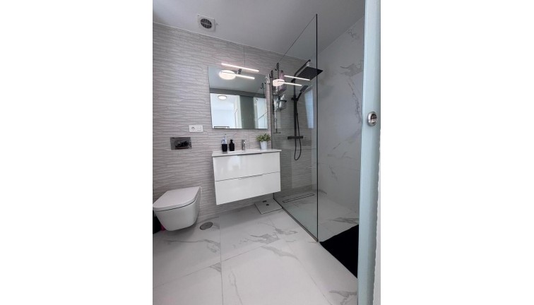 Resale - Chalet - Villamartín