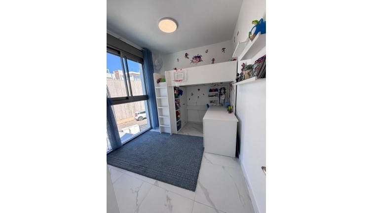 Resale - Chalet - Villamartín