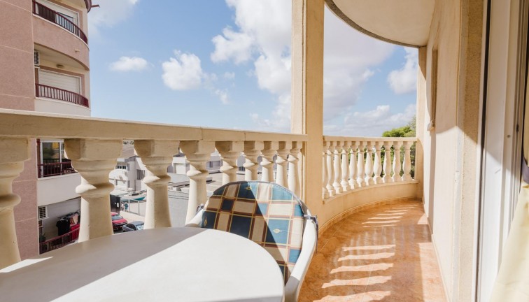 Resale - Apartment - Torrevieja
