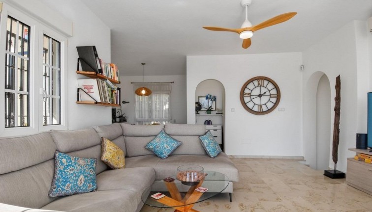 Resale - Chalet - Orihuela Costa - Las Ramblas