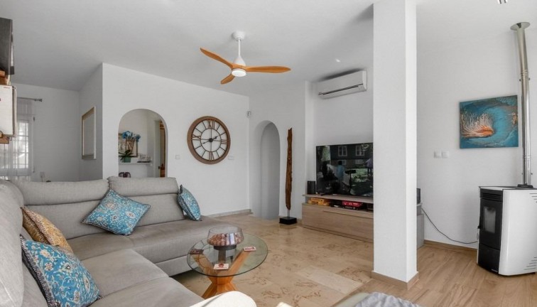 Resale - Chalet - Orihuela Costa - Las Ramblas