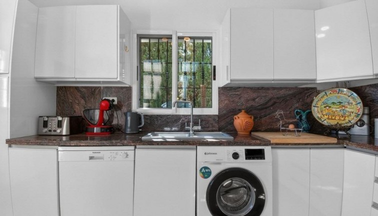 Resale - Chalet - Orihuela Costa - Las Ramblas