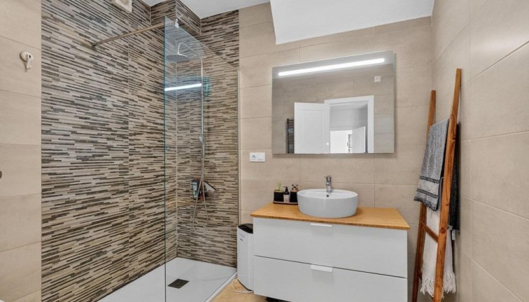 Resale - Chalet - Orihuela Costa - Las Ramblas