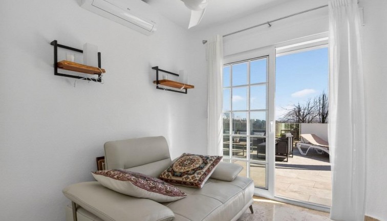 Resale - Chalet - Orihuela Costa - Las Ramblas