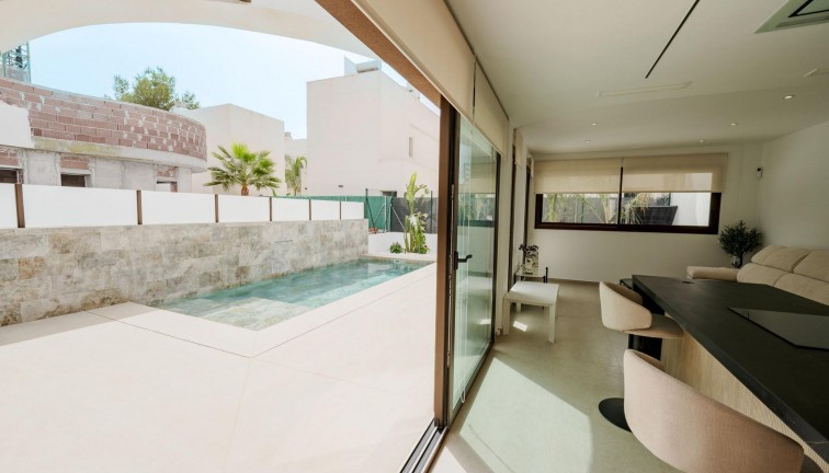 Uudistuotanto - Erillistalo - Almoradí - Las Heredades