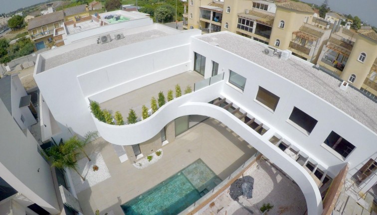 Uudistuotanto - Erillistalo - Almoradí - Las Heredades