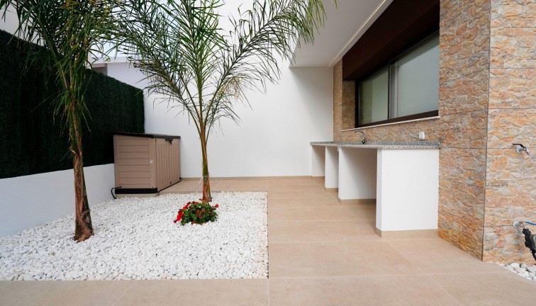 Uudistuotanto - Erillistalo - Almoradí - Las Heredades