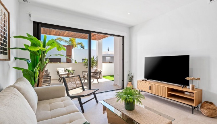 Uudistuotanto - Asunto - Los Alcazares - Serena Golf