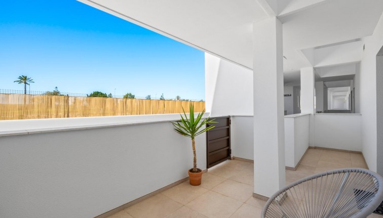 Uudistuotanto - Asunto - Los Alcazares - Serena Golf