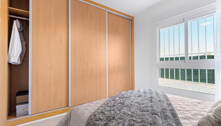 Uudistuotanto - Asunto - Orihuela Costa - Lomas de Cabo Roig