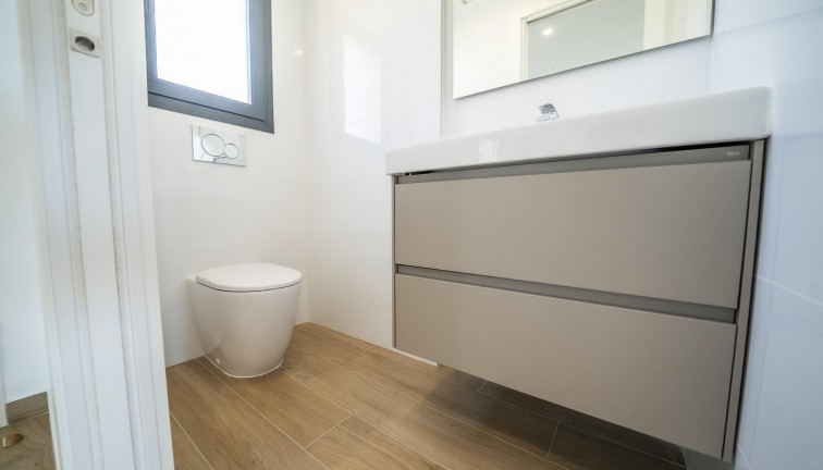 Uudistuotanto - Erillistalo - Algorfa - La Finca Golf