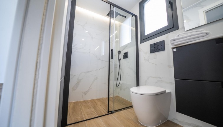 Uudistuotanto - Erillistalo - Algorfa - La Finca Golf