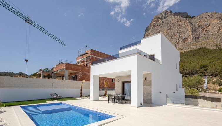 Uudistuotanto - Erillistalo - Polop - Polop Hills