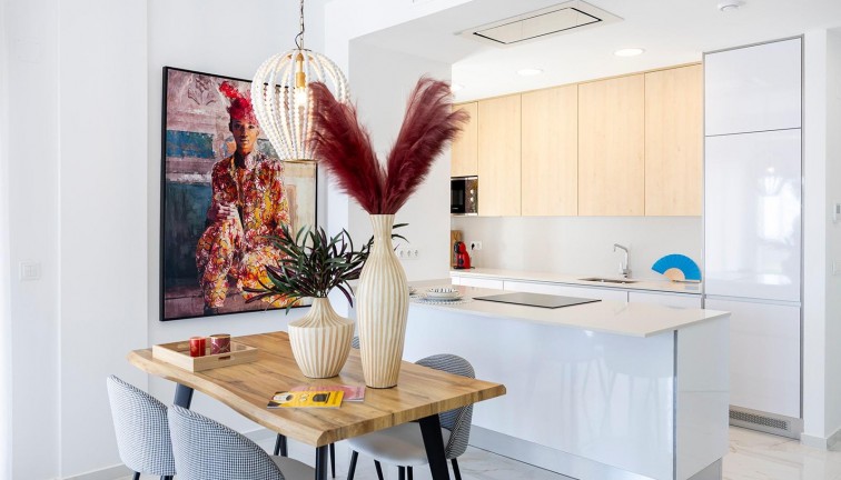 Uudistuotanto - Erillistalo - Polop - Polop Hills