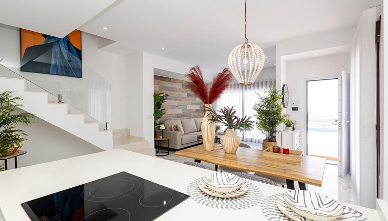 Uudistuotanto - Erillistalo - Polop - Polop Hills