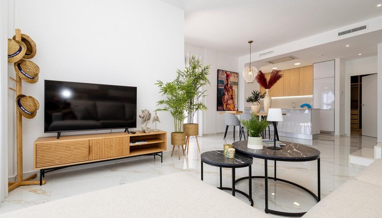 Uudistuotanto - Erillistalo - Polop - Polop Hills