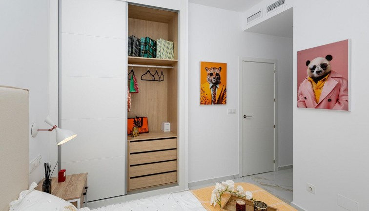 Uudistuotanto - Erillistalo - Polop - Polop Hills