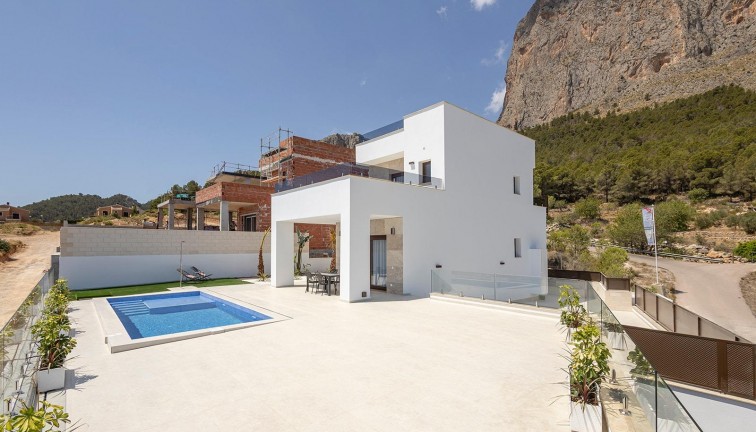 Uudistuotanto - Erillistalo - Polop - Polop Hills