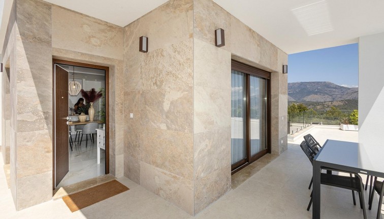 Uudistuotanto - Erillistalo - Polop - Polop Hills