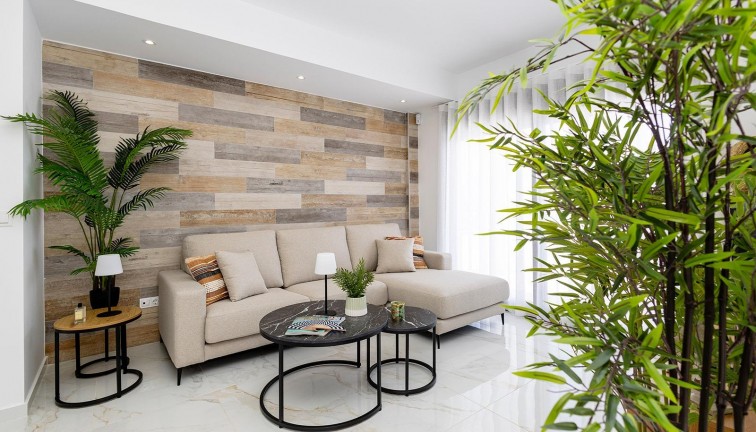 Uudistuotanto - Erillistalo - Polop - Polop Hills