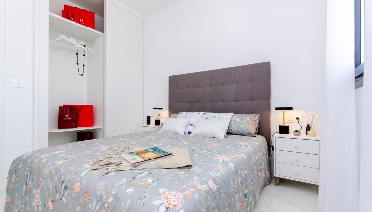 Uudistuotanto - Erillistalo - Orihuela - Vistabella Golf