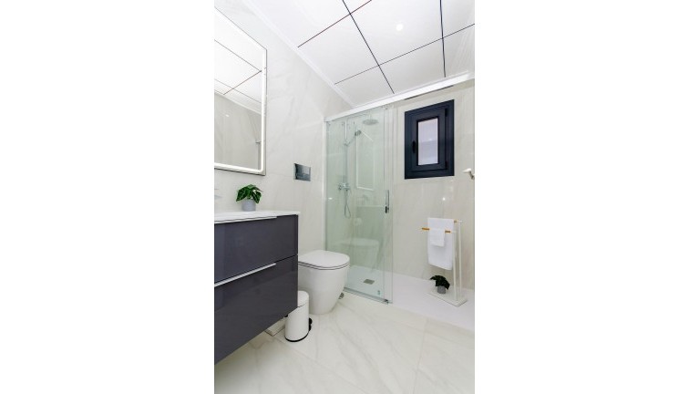 Uudistuotanto - Erillistalo - Orihuela - Vistabella Golf