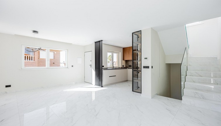 Uudistuotanto - Erillistalo - Rojales - Ciudad Quesada