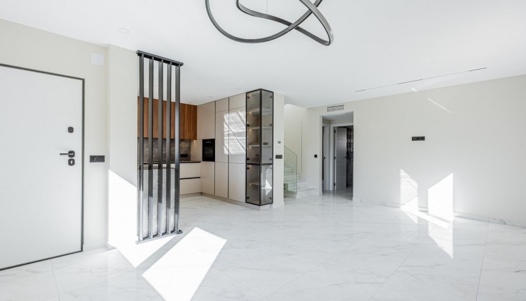 Uudistuotanto - Erillistalo - Rojales - Ciudad Quesada