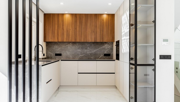 Uudistuotanto - Erillistalo - Rojales - Ciudad Quesada