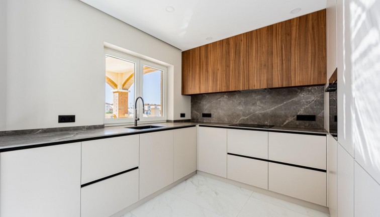 Uudistuotanto - Erillistalo - Rojales - Ciudad Quesada