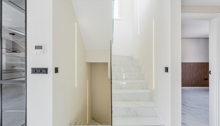 Uudistuotanto - Erillistalo - Rojales - Ciudad Quesada